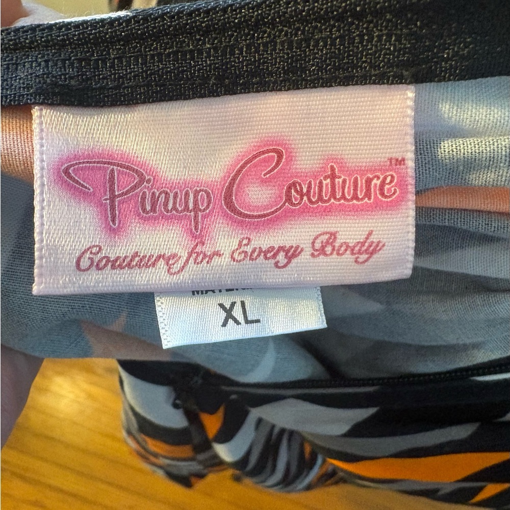 Pinup Couture Halloween Harlequin Jenny Skirt with Pockets - Picture 3 of 4